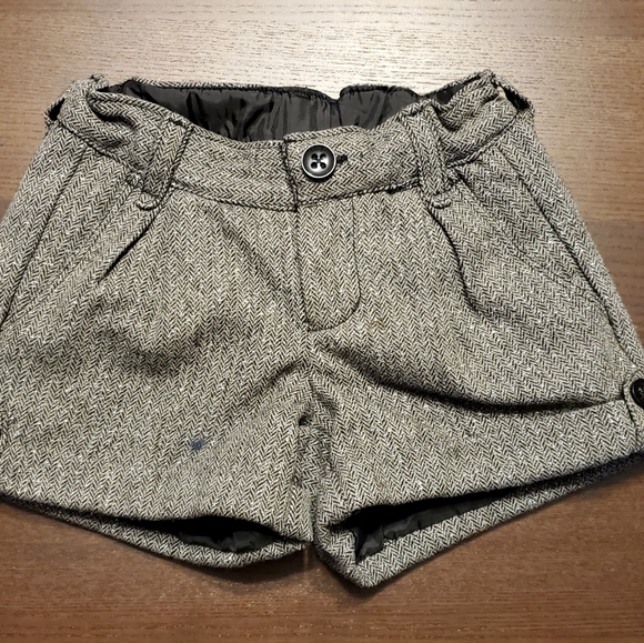 🍂🍁🍂GAP kids size 5 fancy shorts,gray sparkle. Grade school dark academia. - Picture 1 of 4